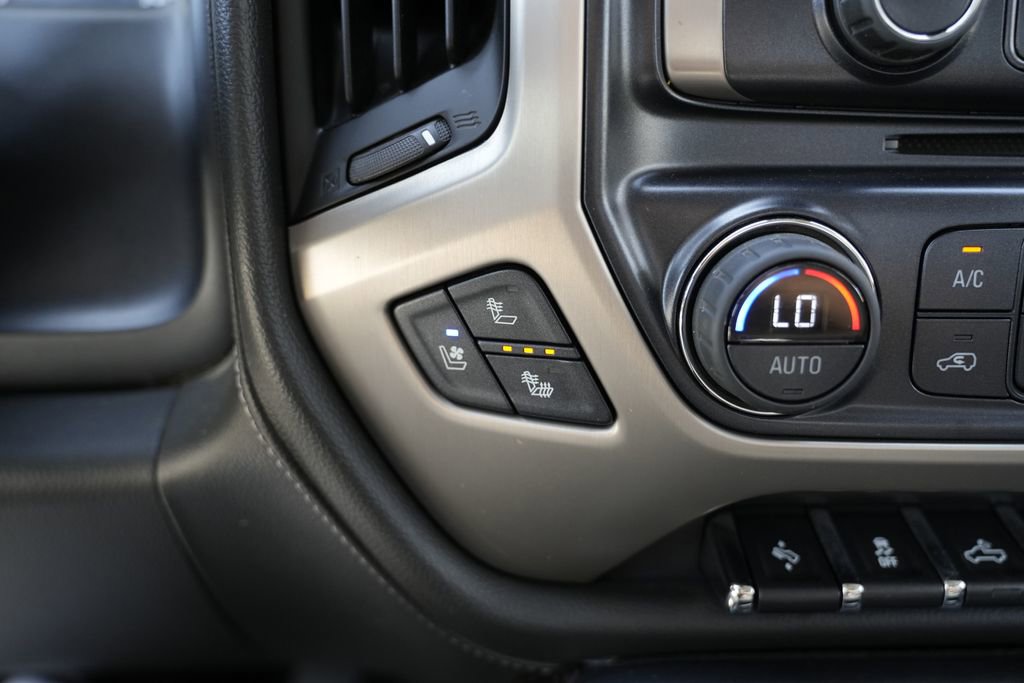 Used 2016 GMC Sierra 1500 Denali w/ Enhanced Driver Alert Package AWD/4WD image 52