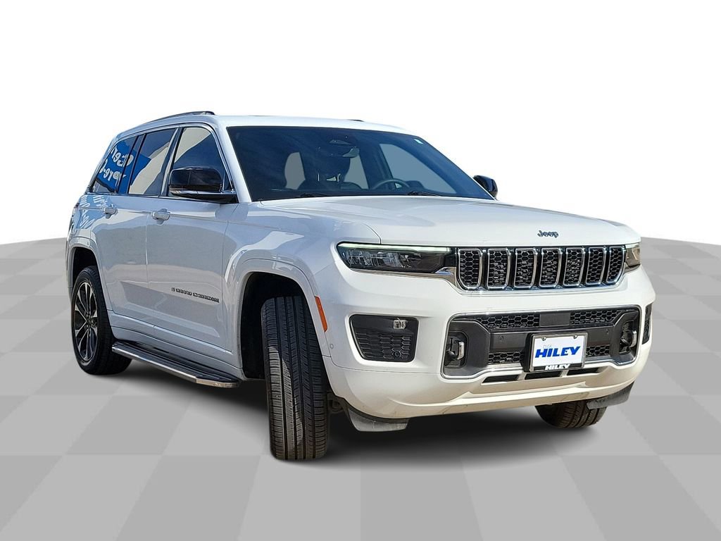Used 2023 Jeep Grand Cherokee Overland image 2