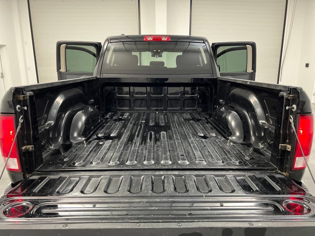 Used 2024 RAM 1500 Classic SLT image 28