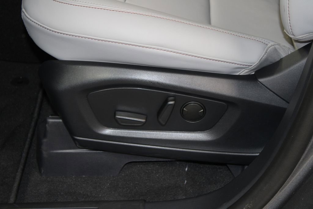 New 2026 Ford Explorer Active w/ Active Comfort Package image 20