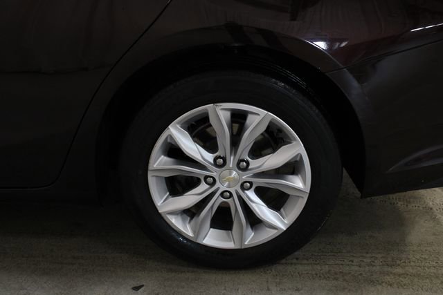 Used 2020 Chevrolet Malibu LT image 27