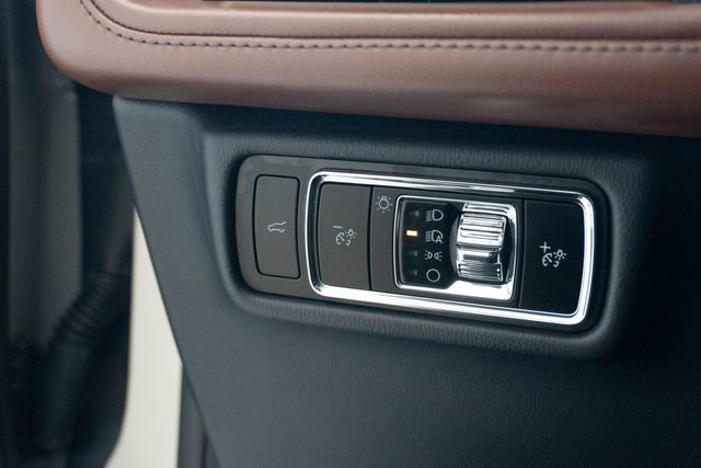 Used 2025 Lincoln Aviator Reserve w/ Illumination Package AWD/4WD image 22