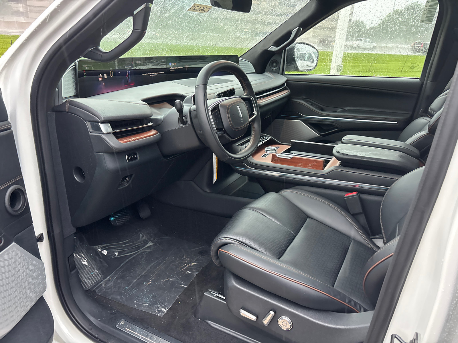 New 2026 Lincoln Navigator Black Label AWD/4WD image 23