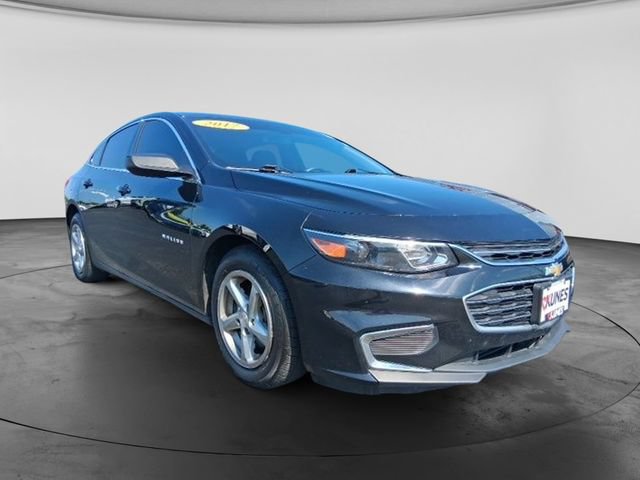Used 2017 Chevrolet Malibu LS w/ LPO, Convenience Package 1 FWD image 2