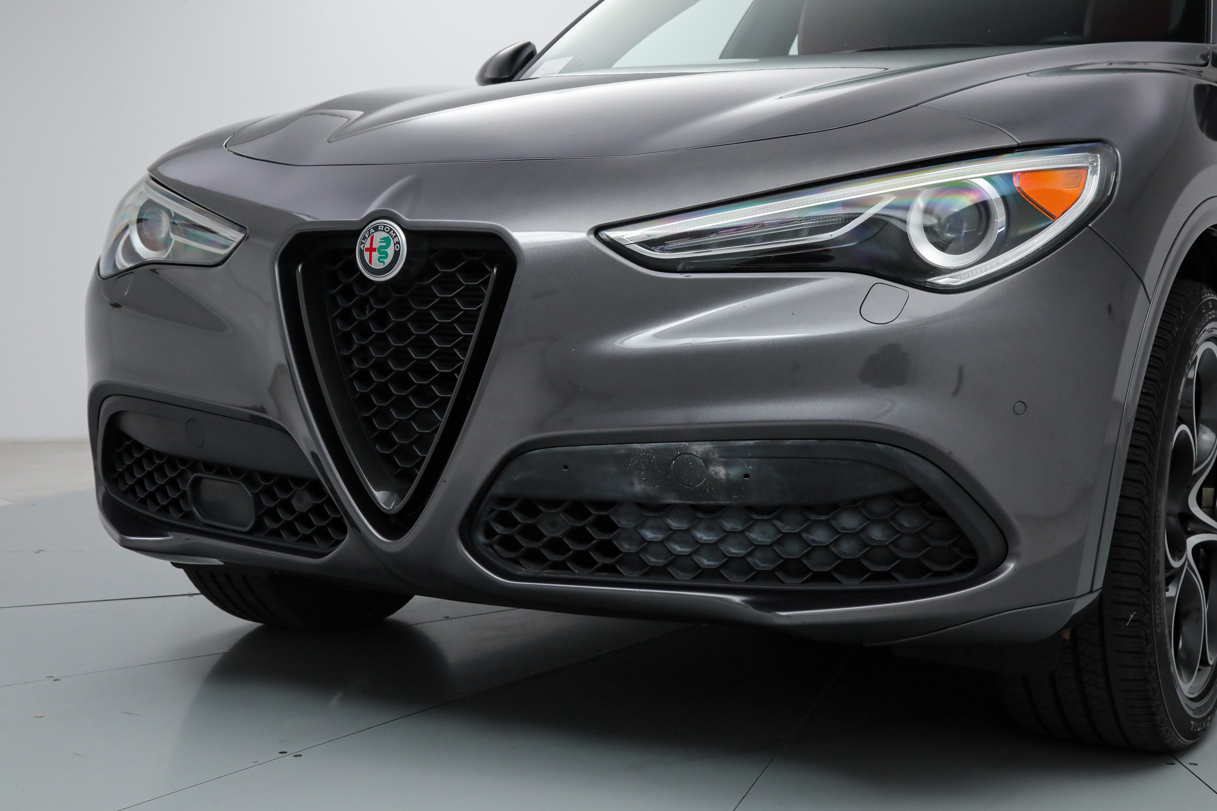 Used 2022 Alfa Romeo Stelvio Veloce AWD/4WD image 10