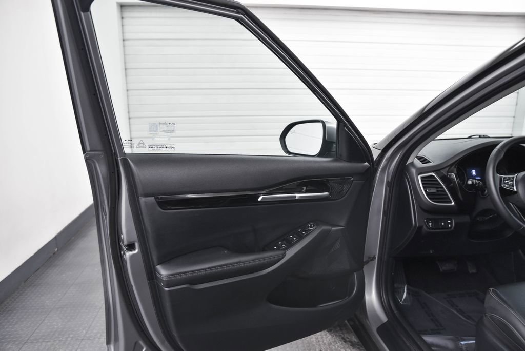 Used 2023 Kia Seltos EX image 7