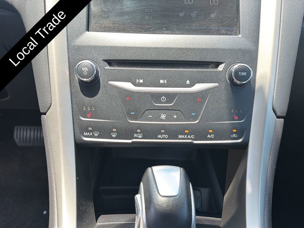 Used 2015 Ford Fusion SE w/ Equipment Group 202A FWD image 28