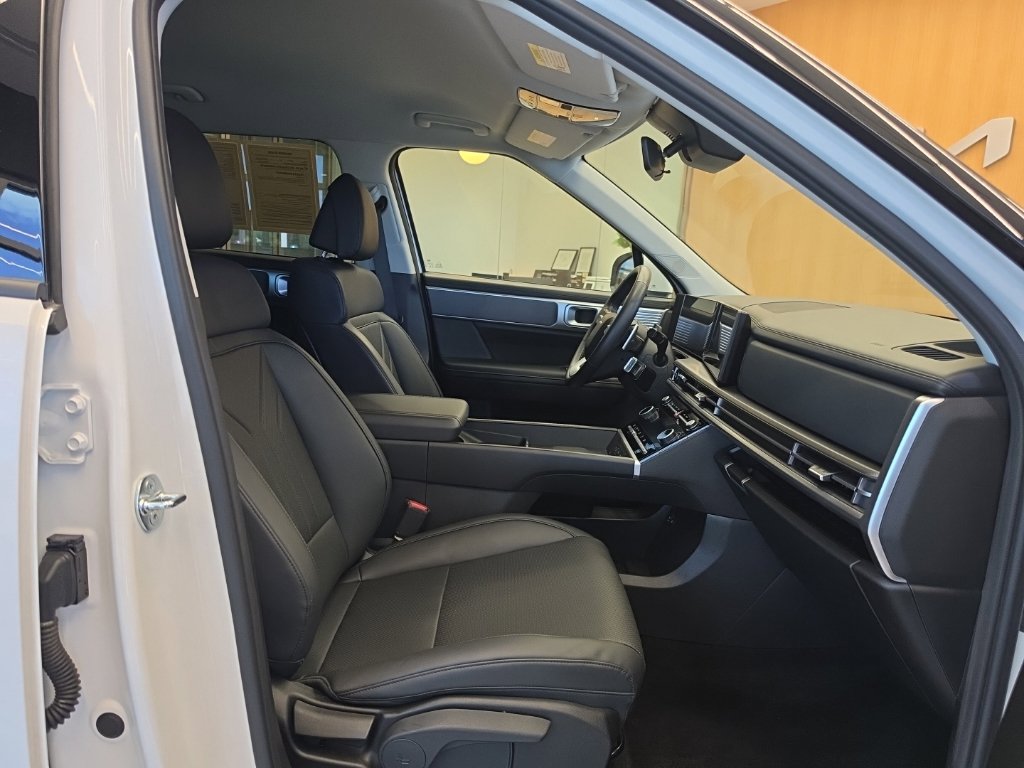 Used 2026 Hyundai Santa Fe SEL AWD/4WD image 52