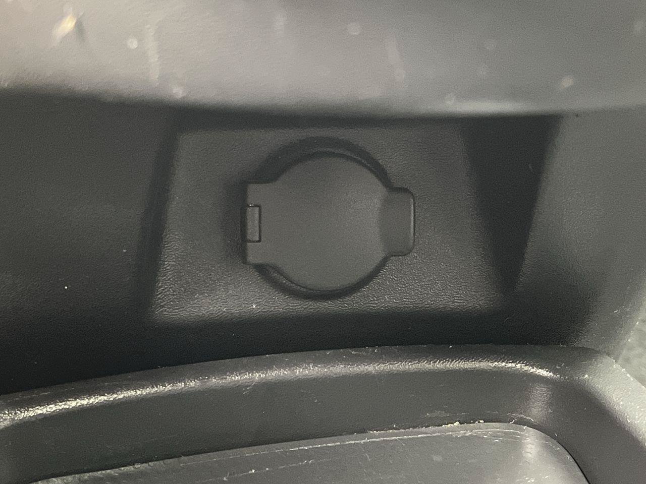 Used 2012 Nissan Sentra 2.0 SR w/ Special Edition Pkg FWD image 16