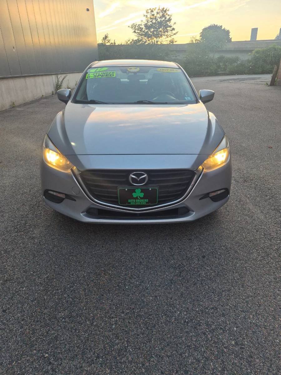 Used 2017 MAZDA MAZDA3 Sport w/ Preferred Equipment Package FWD image 2