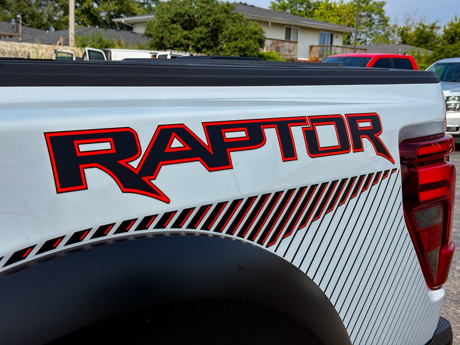 Used 2025 Ford F150 Raptor AWD/4WD image 8