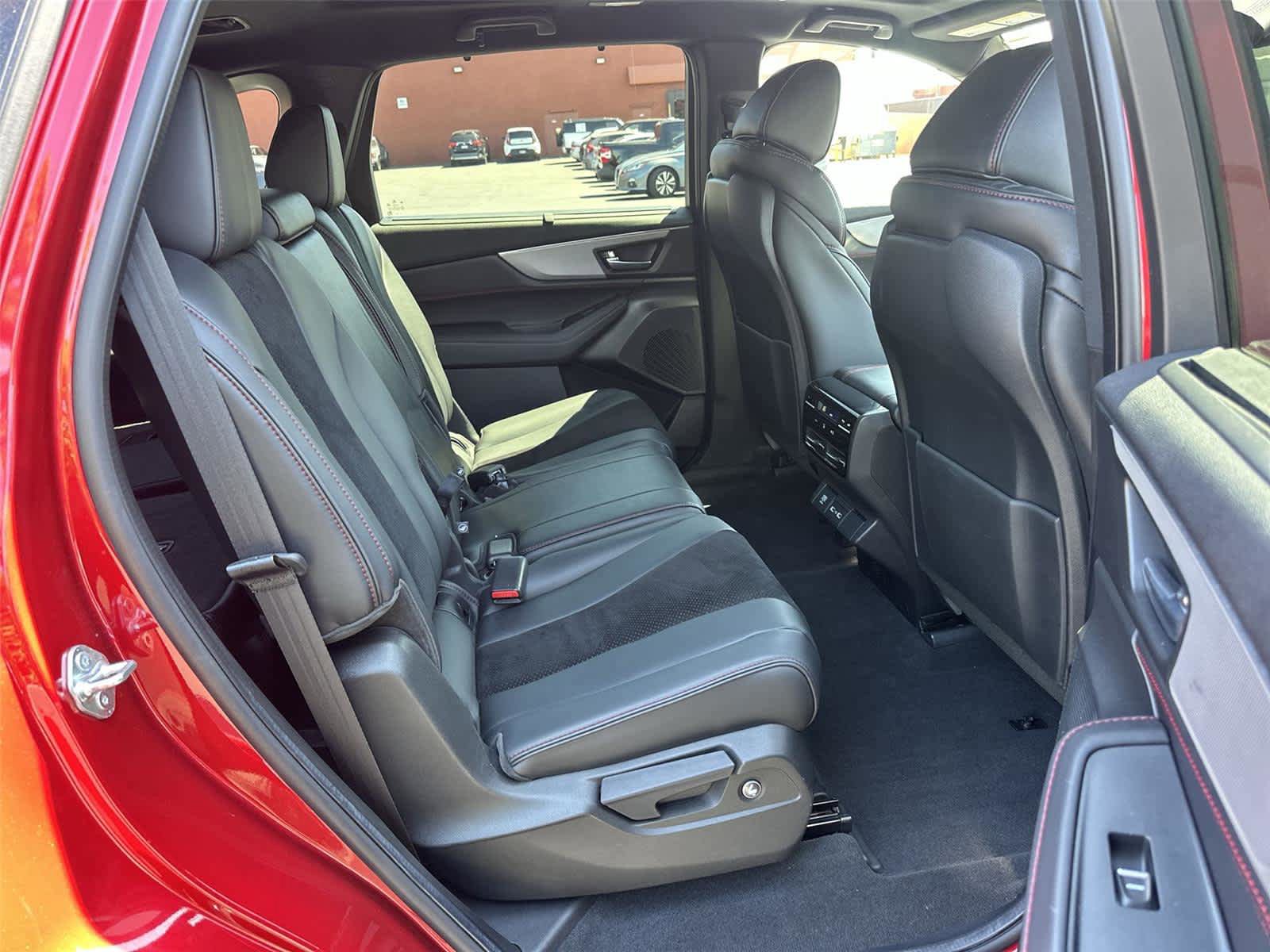Used 2023 Acura MDX A-Spec image 13