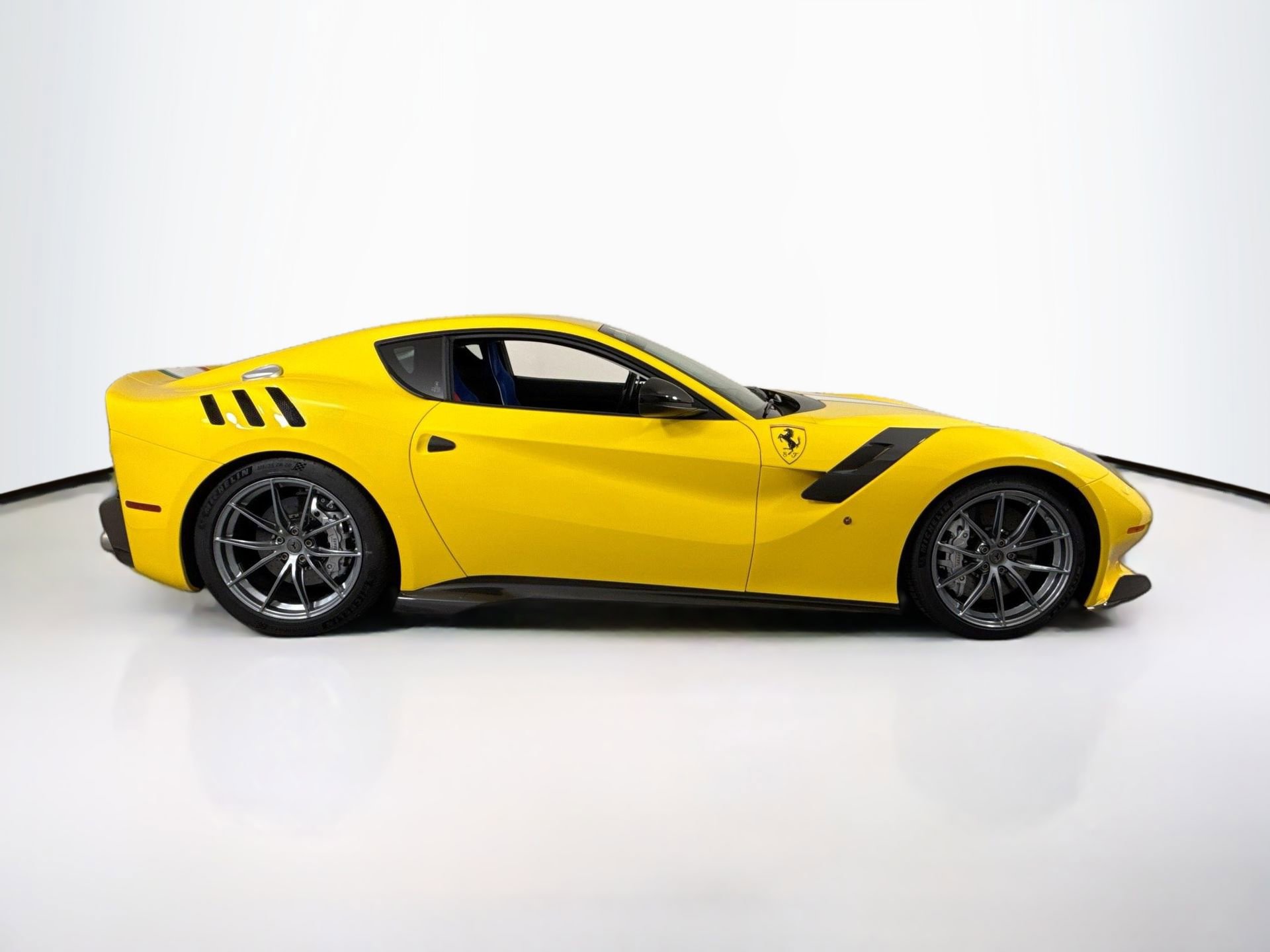 Certified 2017 Ferrari F12tdf RWD image 8
