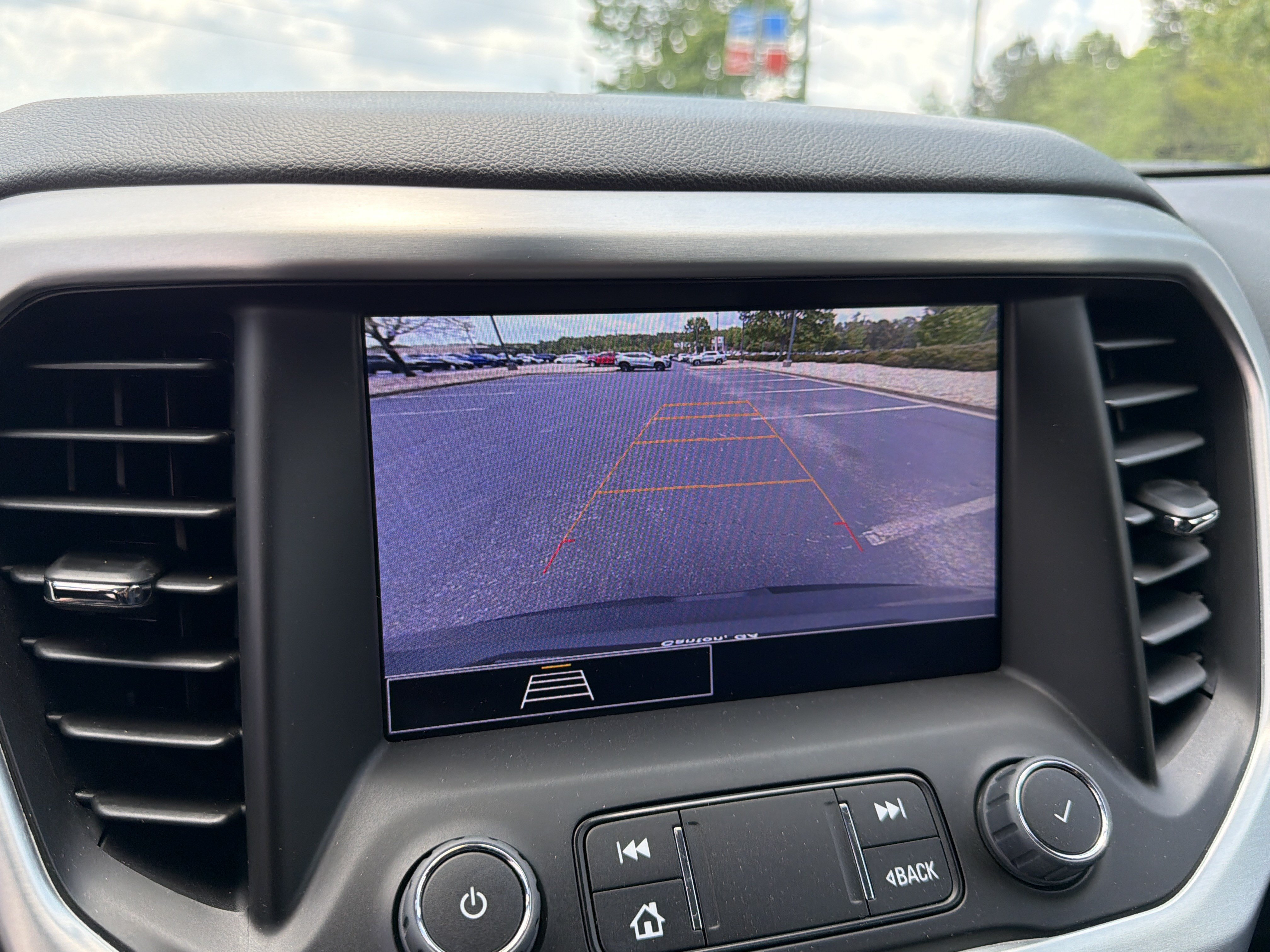 Used 2023 GMC Acadia SLE AWD/4WD image 30