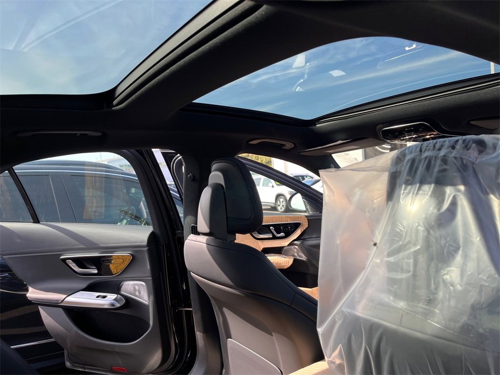 New 2026 Mercedes-Benz E 53 AMG e 4MATIC Sedan image 10