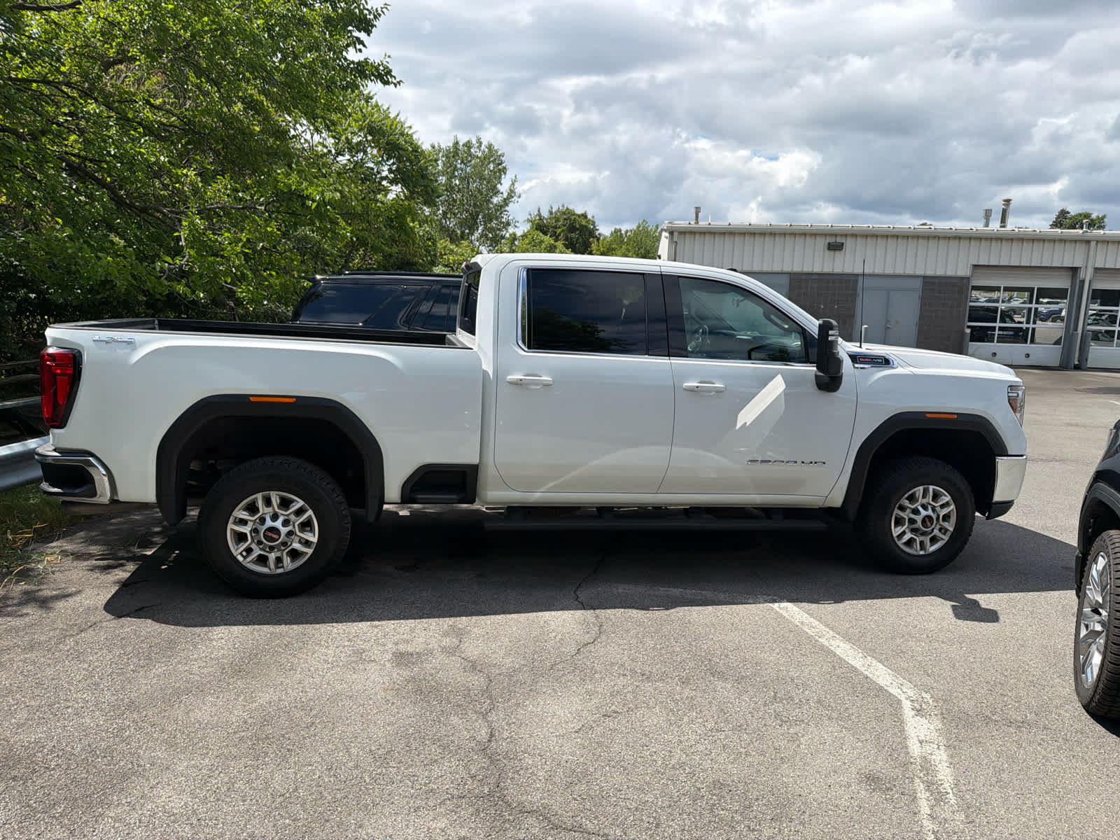 Used 2021 GMC Sierra 2500 SLE w/ SLE Value Package; AWD/4WD image 41