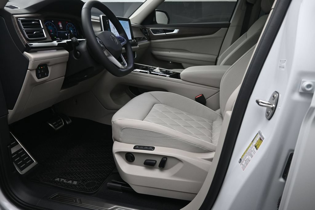 New 2026 Volkswagen Atlas SEL Premium R-Line AWD/4WD image 17