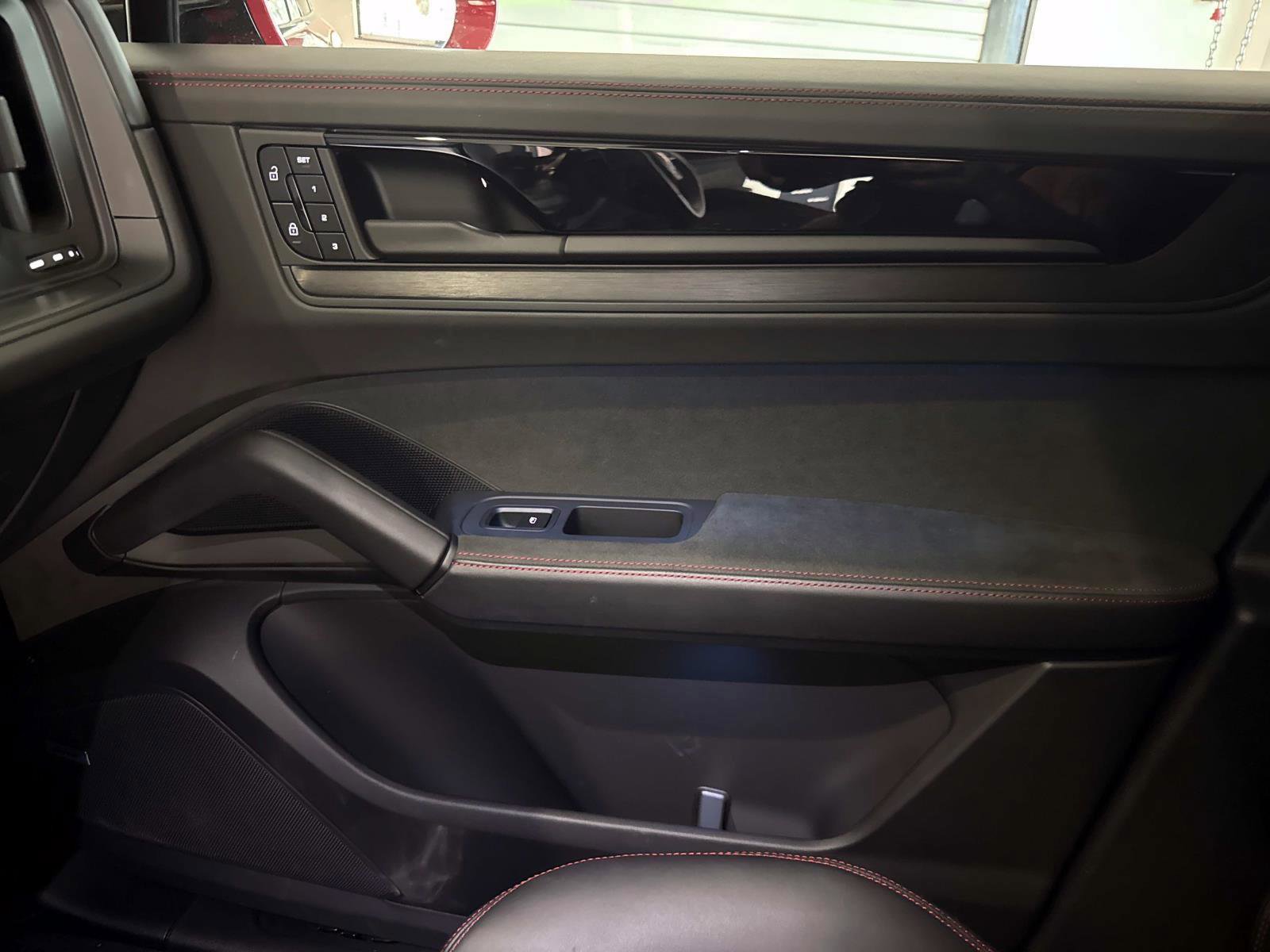 Certified 2025 Porsche Cayenne GTS image 24