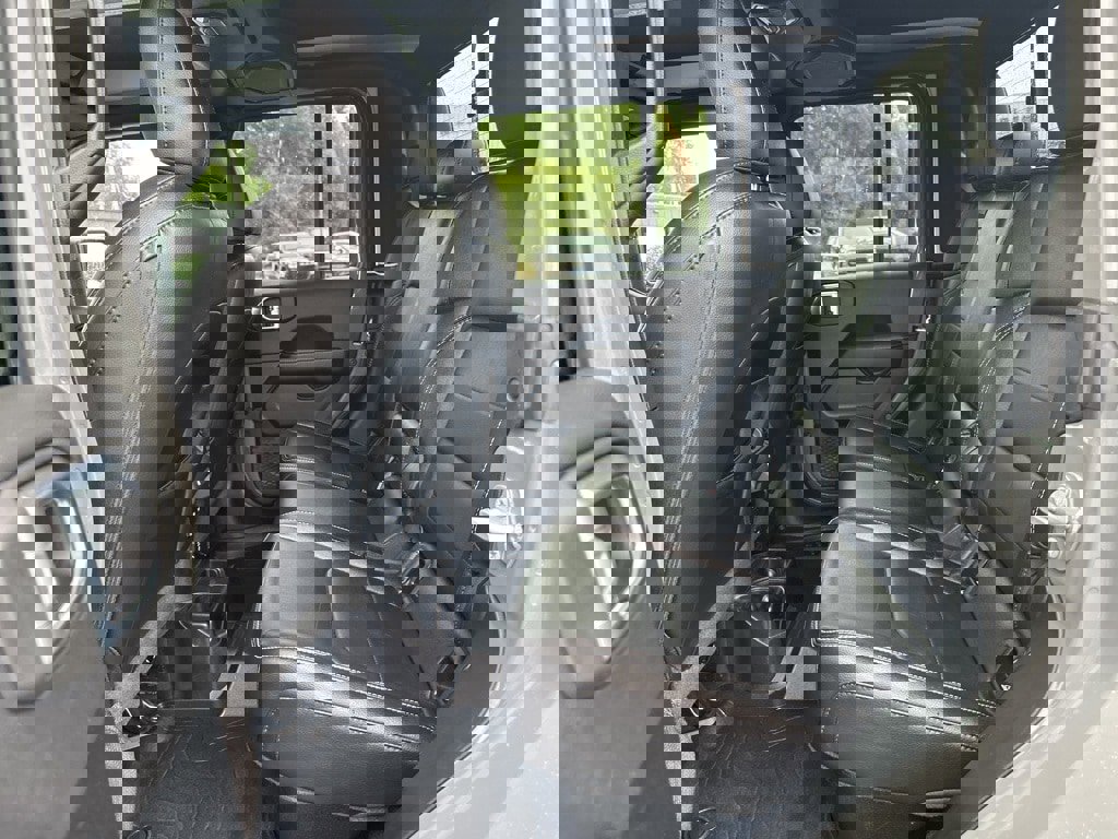 Used 2021 Jeep Gladiator Overland w/ Popular Equipment Package image 6