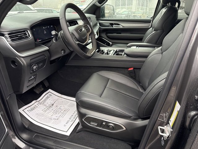 New 2025 Jeep Wagoneer L Series II w/ Convenience Group I image 18