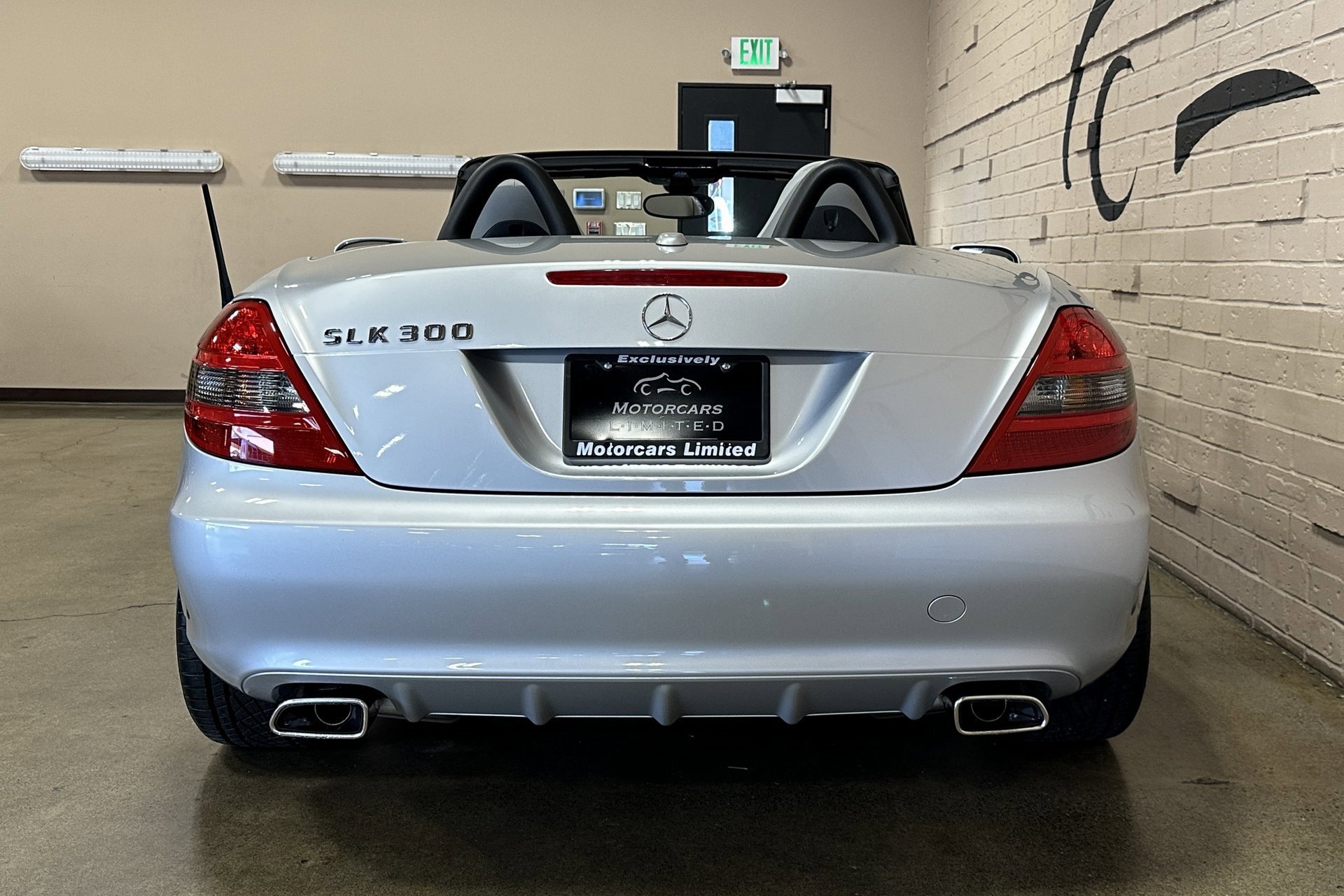 Used 2009 Mercedes-Benz SLK 300 image 8