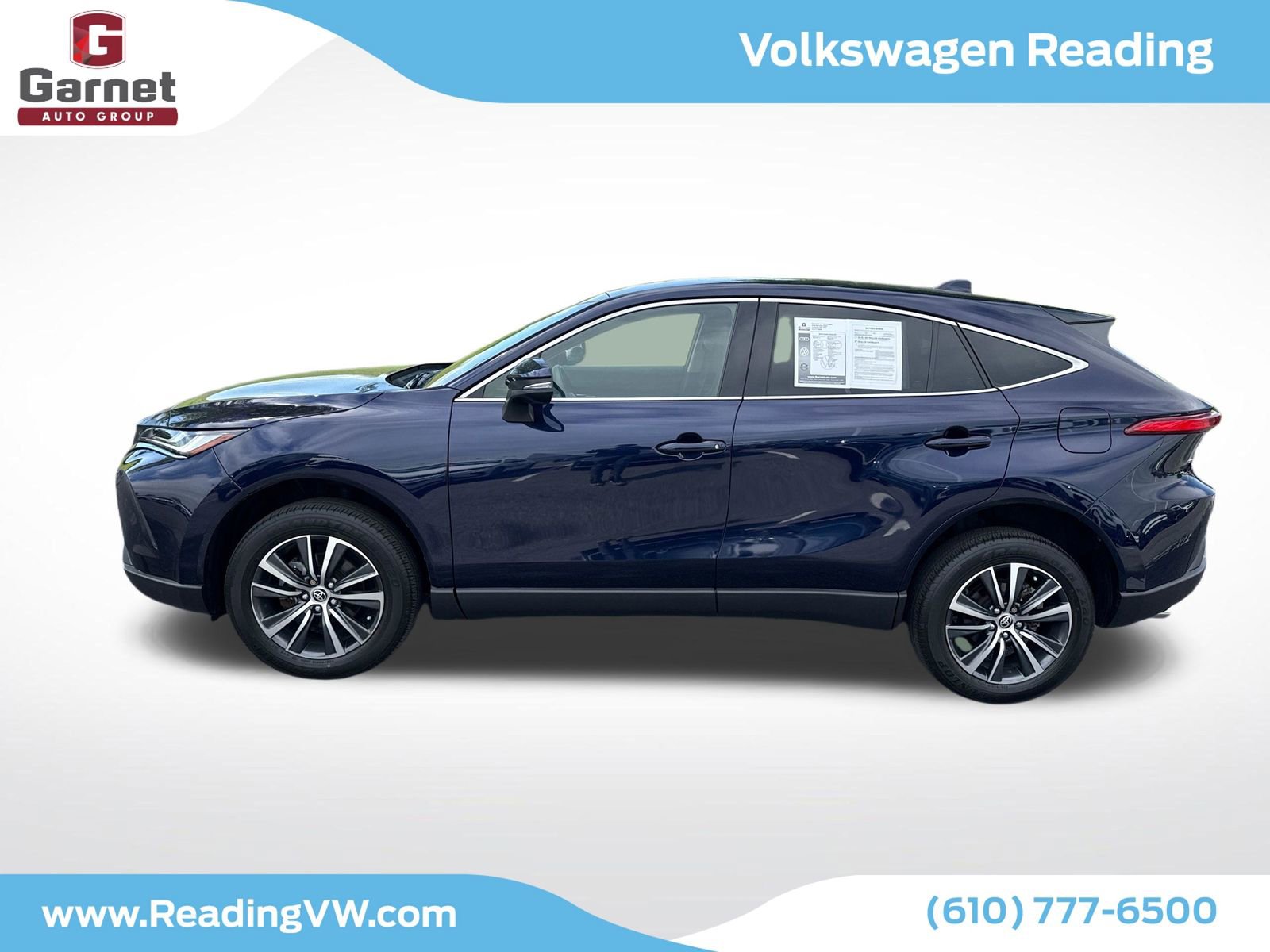 Used 2023 Toyota Venza LE AWD/4WD image 2