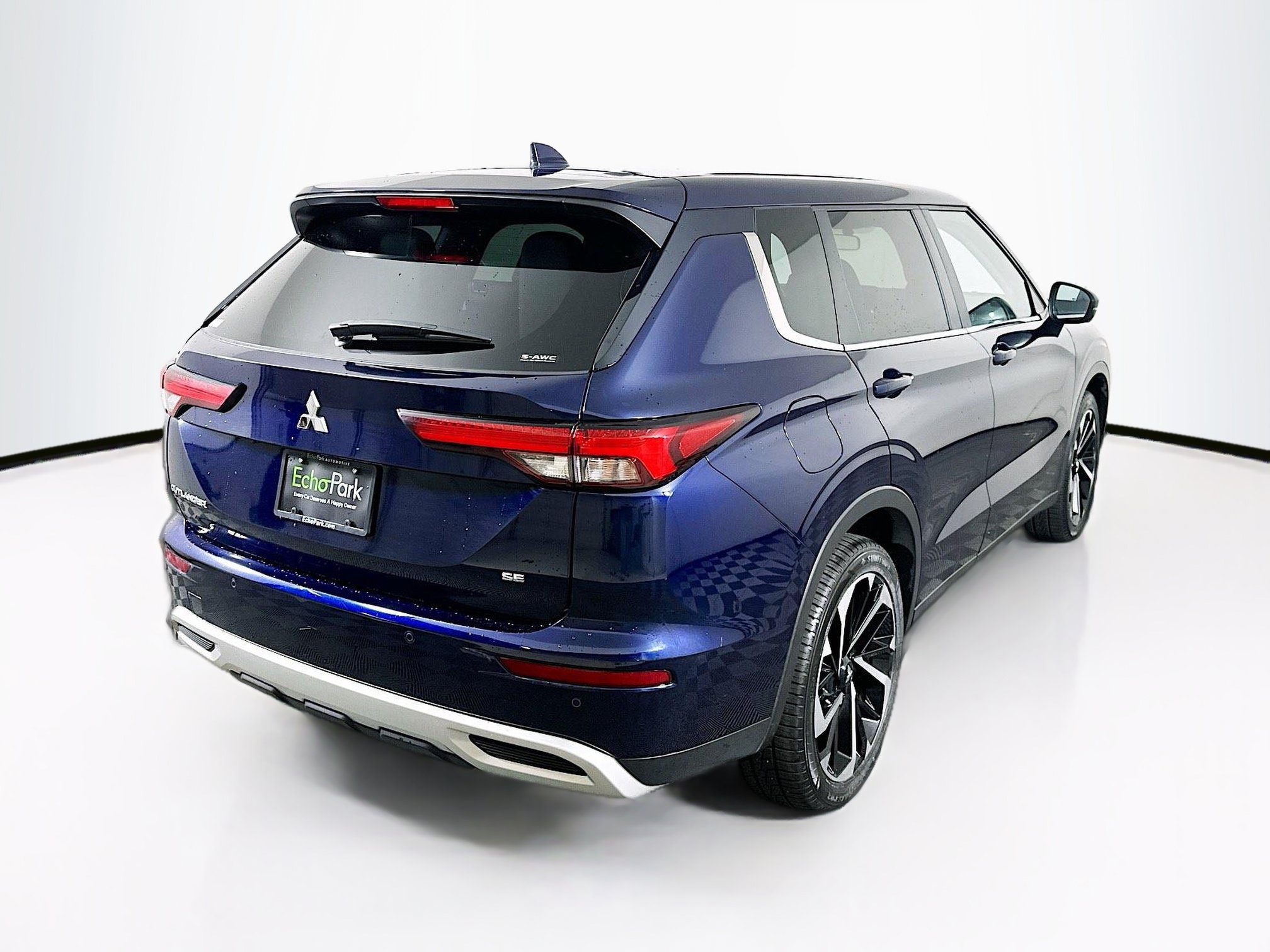 Used 2024 Mitsubishi Outlander SE AWD/4WD image 9