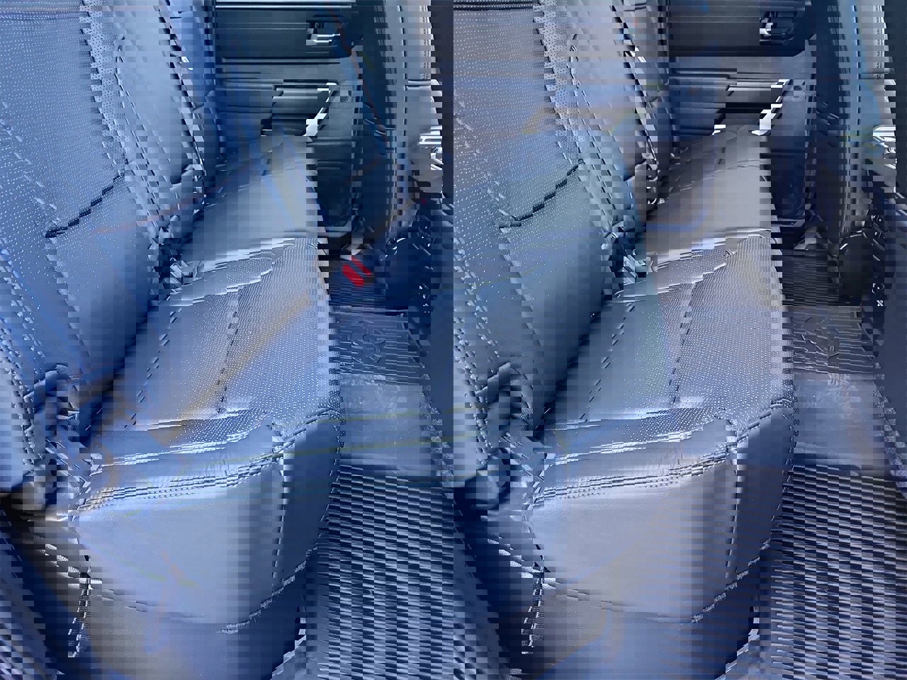 Used 2023 Toyota Tundra Platinum image 16