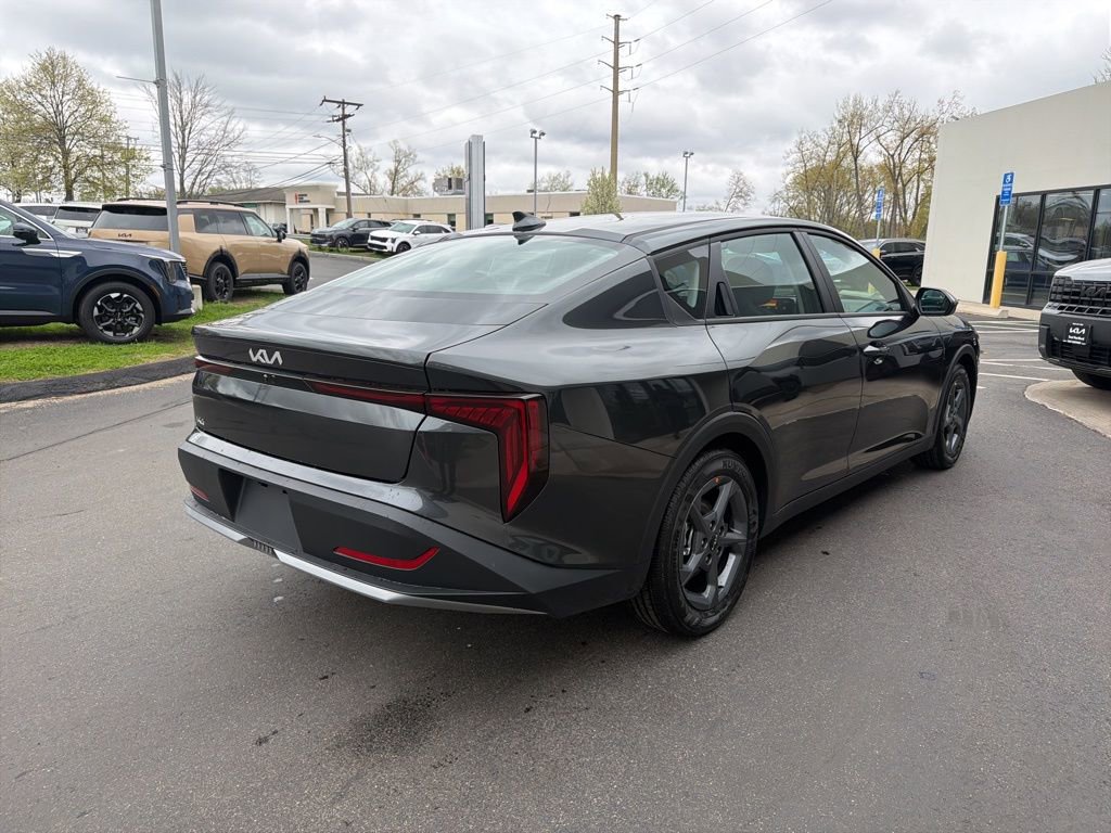 New 2026 Kia K4 LXS FWD image 7