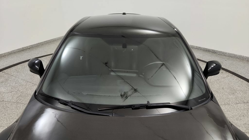 Used 2018 Nissan GT-R Premium AWD/4WD image 14