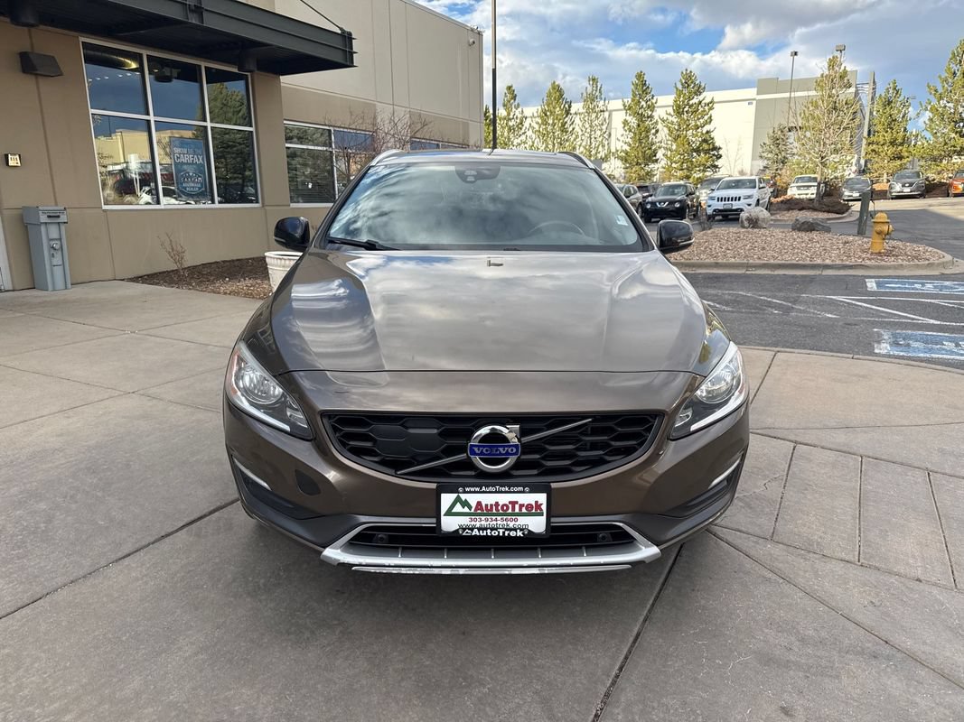 Used 2016 Volvo V60 T5 Cross Country w/ Convenience Package AWD/4WD image 3