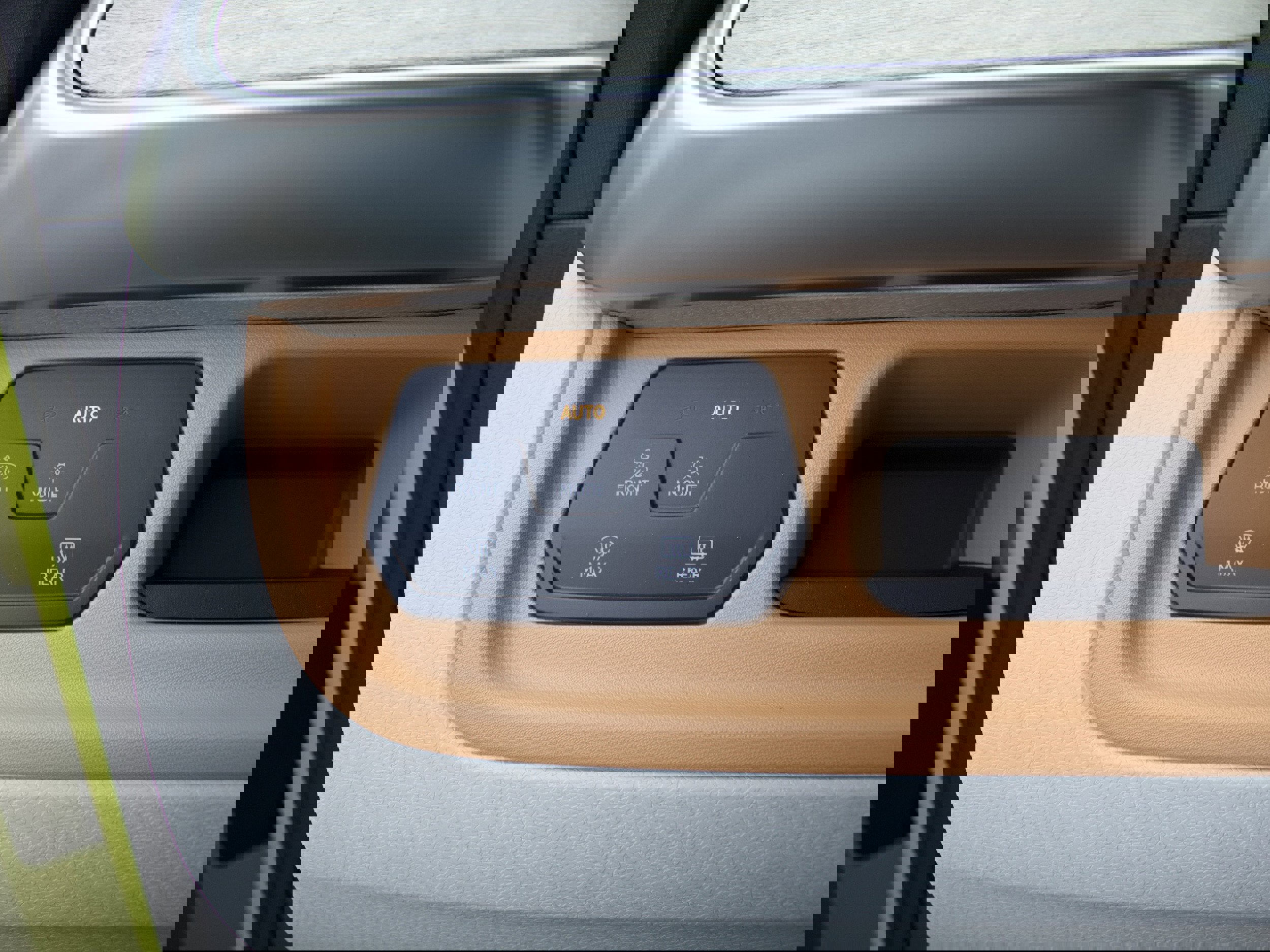 New 2025 Volkswagen ID. Buzz Pro S Plus image 15