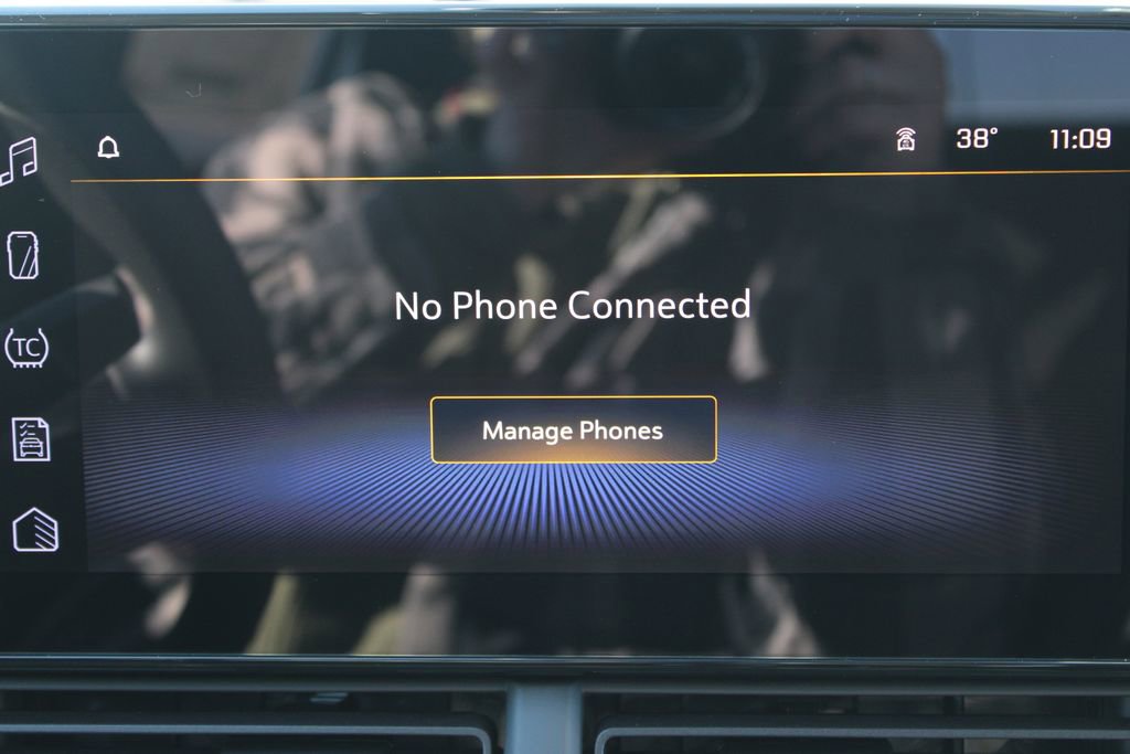 New 2026 Chevrolet Trax LT w/ Sunroof Package image 38