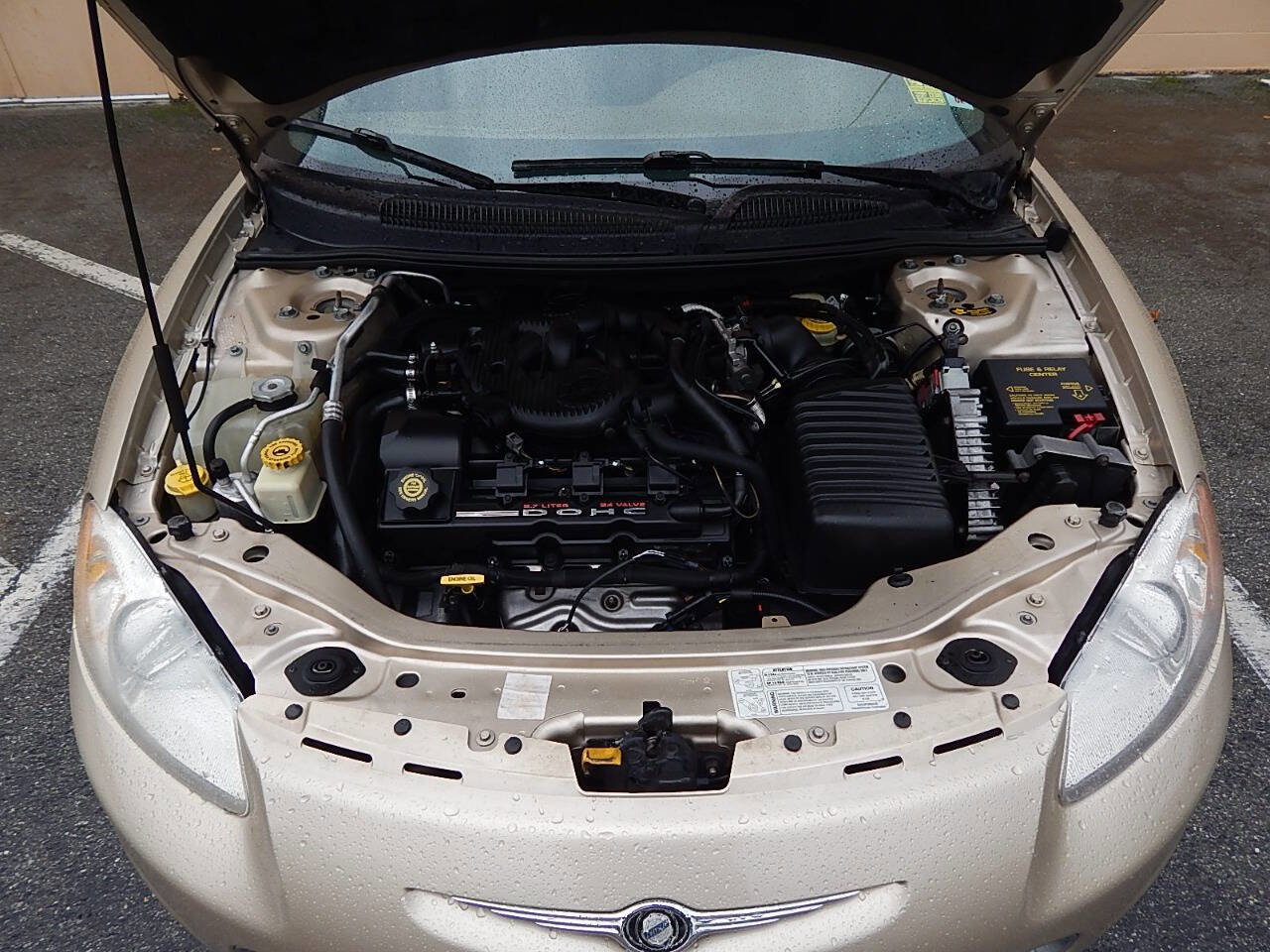 Used 2001 Chrysler Sebring LXi image 24