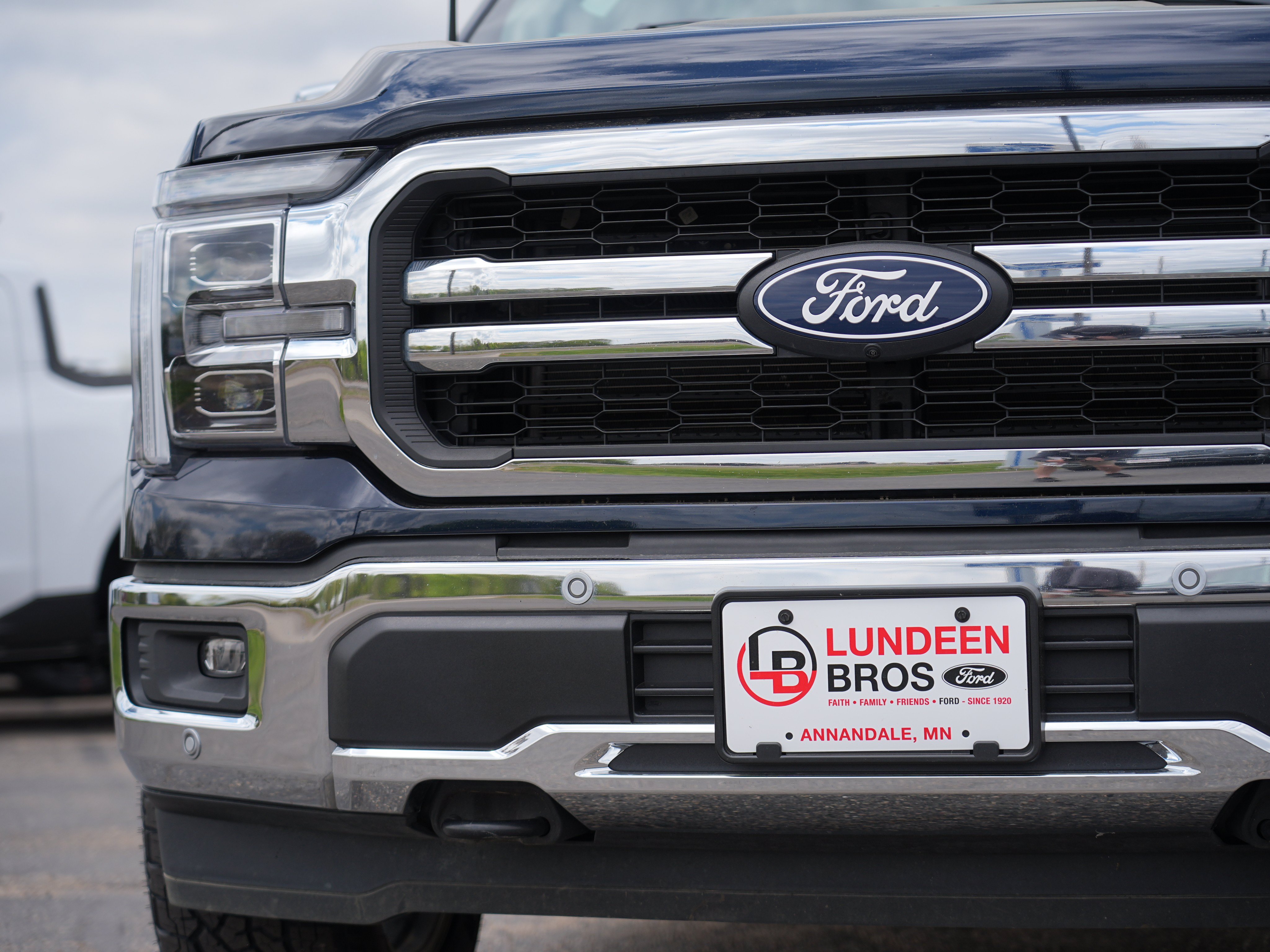 Used 2025 Ford F150 Lariat w/ Equipment Group 502A High AWD/4WD image 11