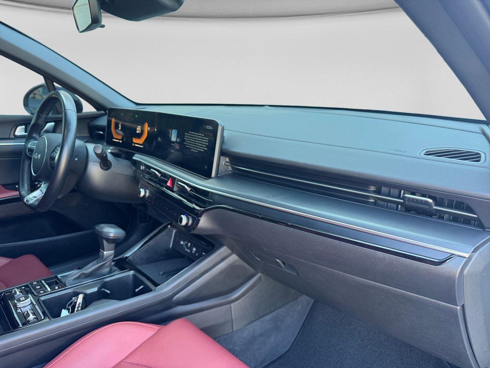 Used 2025 Kia K5 GT-Line w/ GT-Line Premium Package image 11