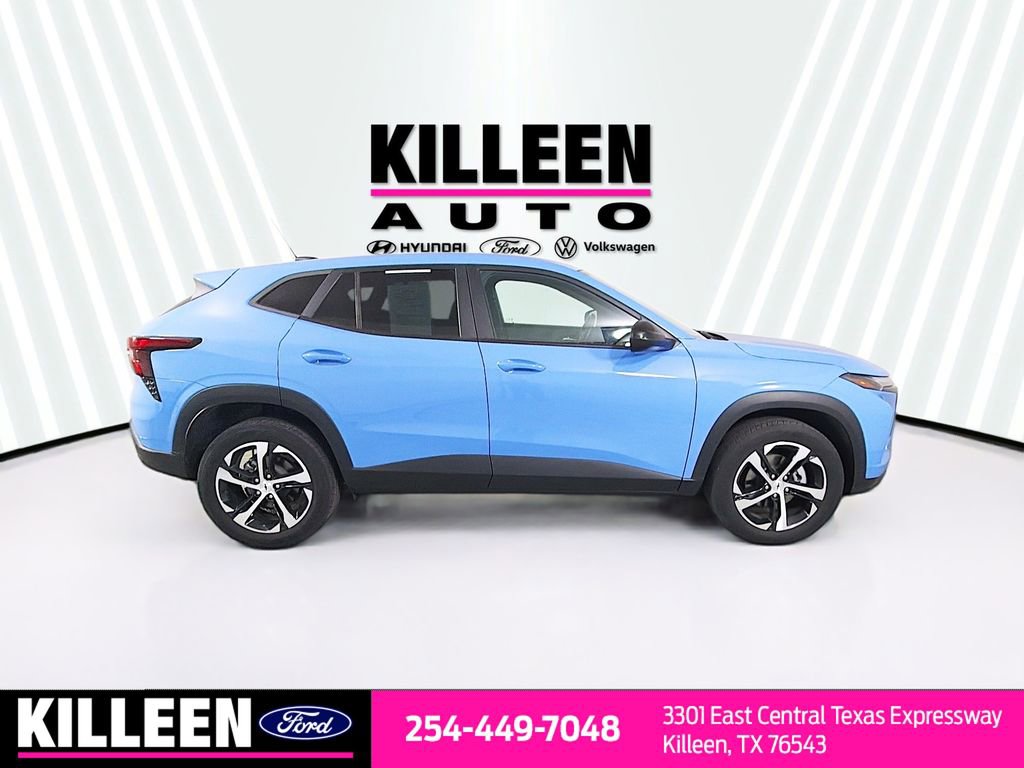 Used 2024 Chevrolet Trax RS w/ Driver Confidence Package image 9