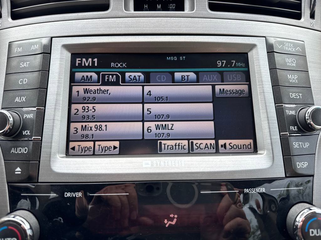 Used 2011 Toyota Avalon Limited FWD image 23