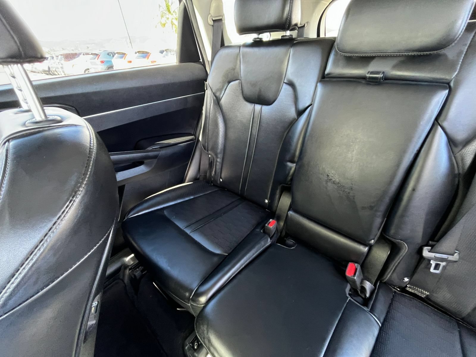 Used 2024 Kia Sorento S FWD image 39