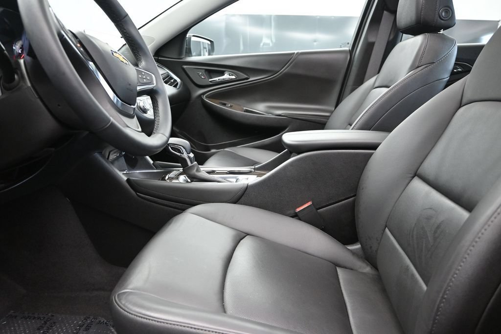 Used 2024 Chevrolet Malibu LT FWD image 12