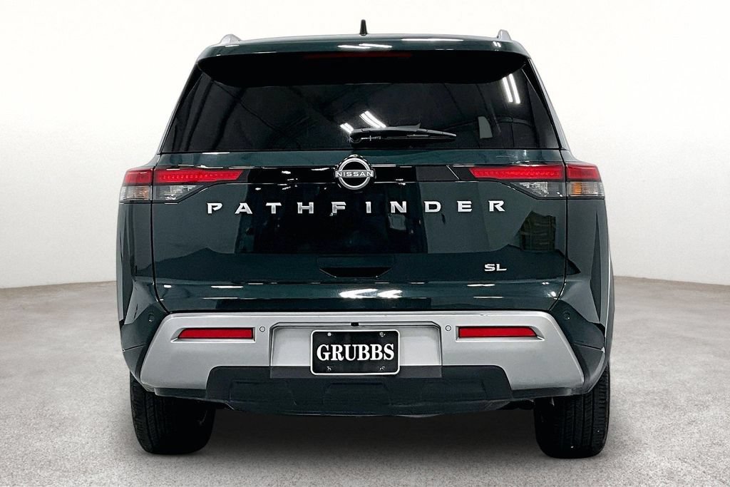 Used 2025 Nissan Pathfinder SL FWD image 5