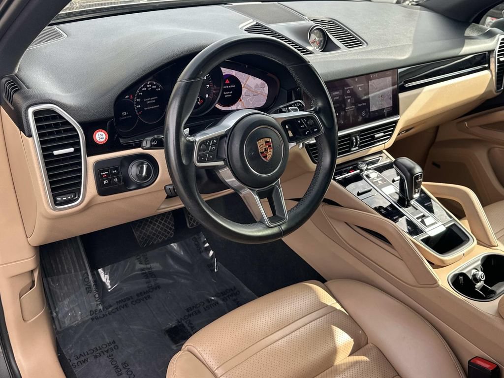 Used 2019 Porsche Cayenne AWD/4WD image 2
