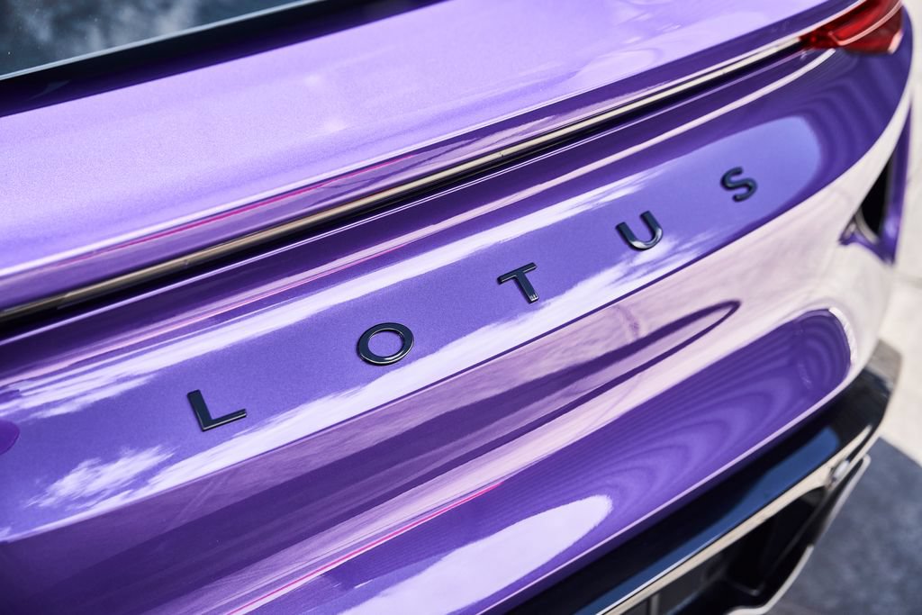 Used 2026 Lotus Emira SE RWD image 11