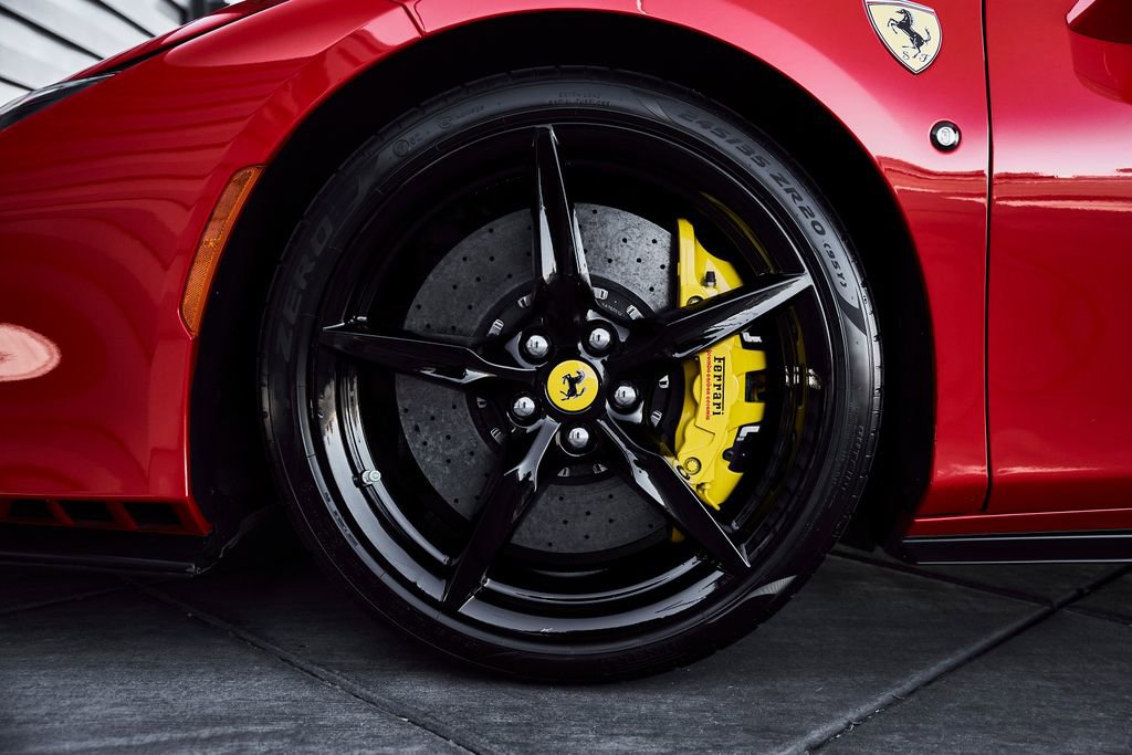 Used 2023 Ferrari F8 Tributo image 3