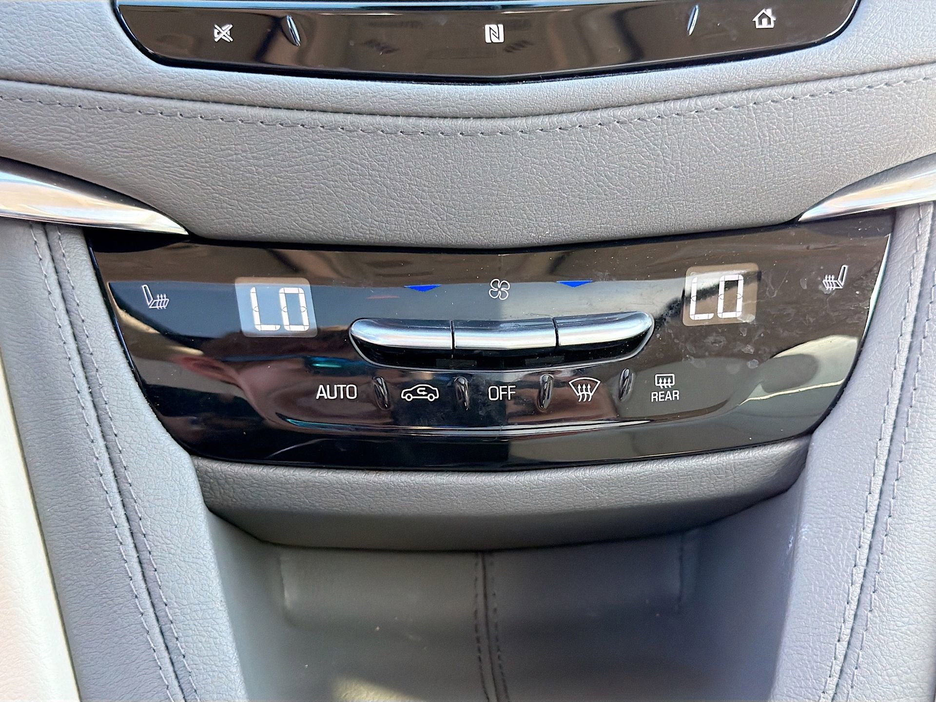 Used 2021 Cadillac XT5 Premium Luxury image 48