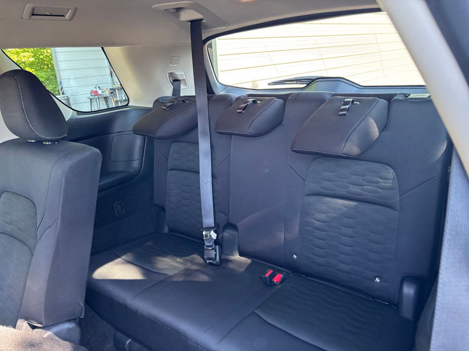 Used 2025 Nissan Pathfinder SV FWD image 27