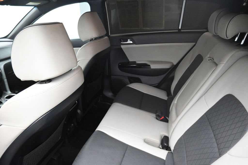 Used 2019 Kia Sportage EX w/ EX Sport Appearance Package FWD image 9