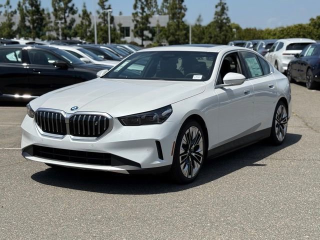 New 2026 BMW i5 eDrive40 RWD image 2