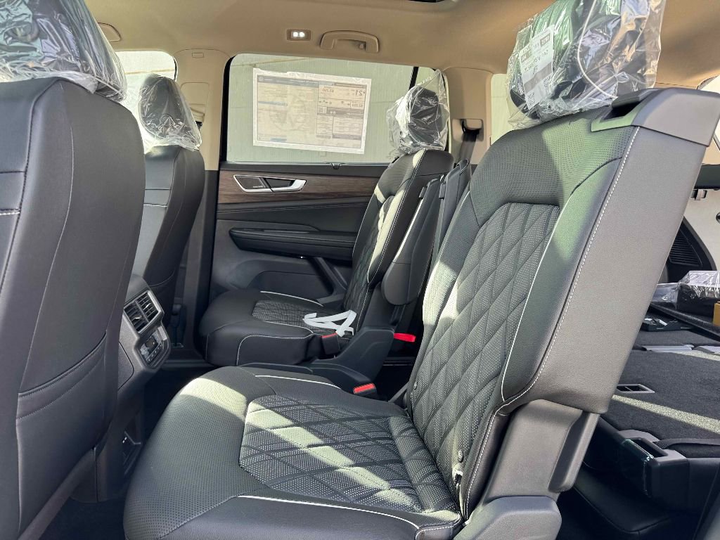 New 2026 Volkswagen Atlas SEL Premium R-Line image 24
