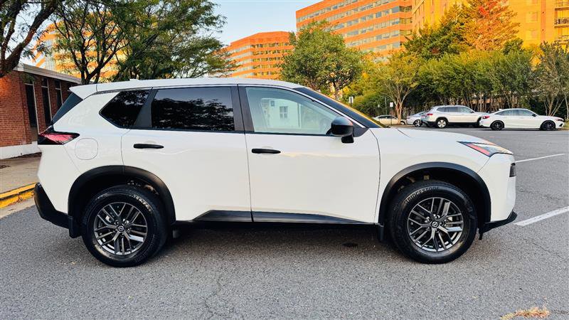 Used 2021 Nissan Rogue S FWD image 7